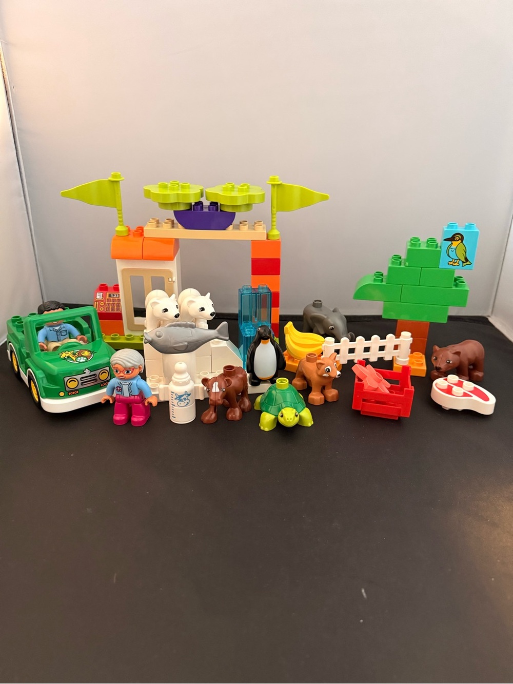 Lego Duplo zoo animals and people lot